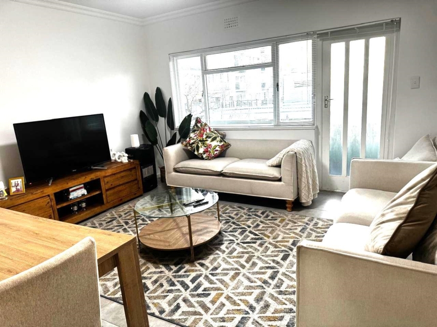 2 Bedroom Property for Sale in Sea Point Western Cape